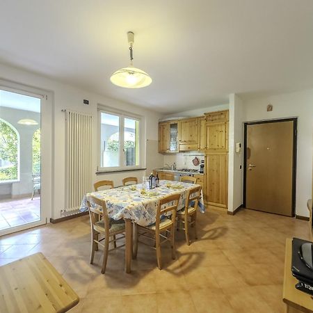 Appartamento Fronte Lago Bellano Exterior photo