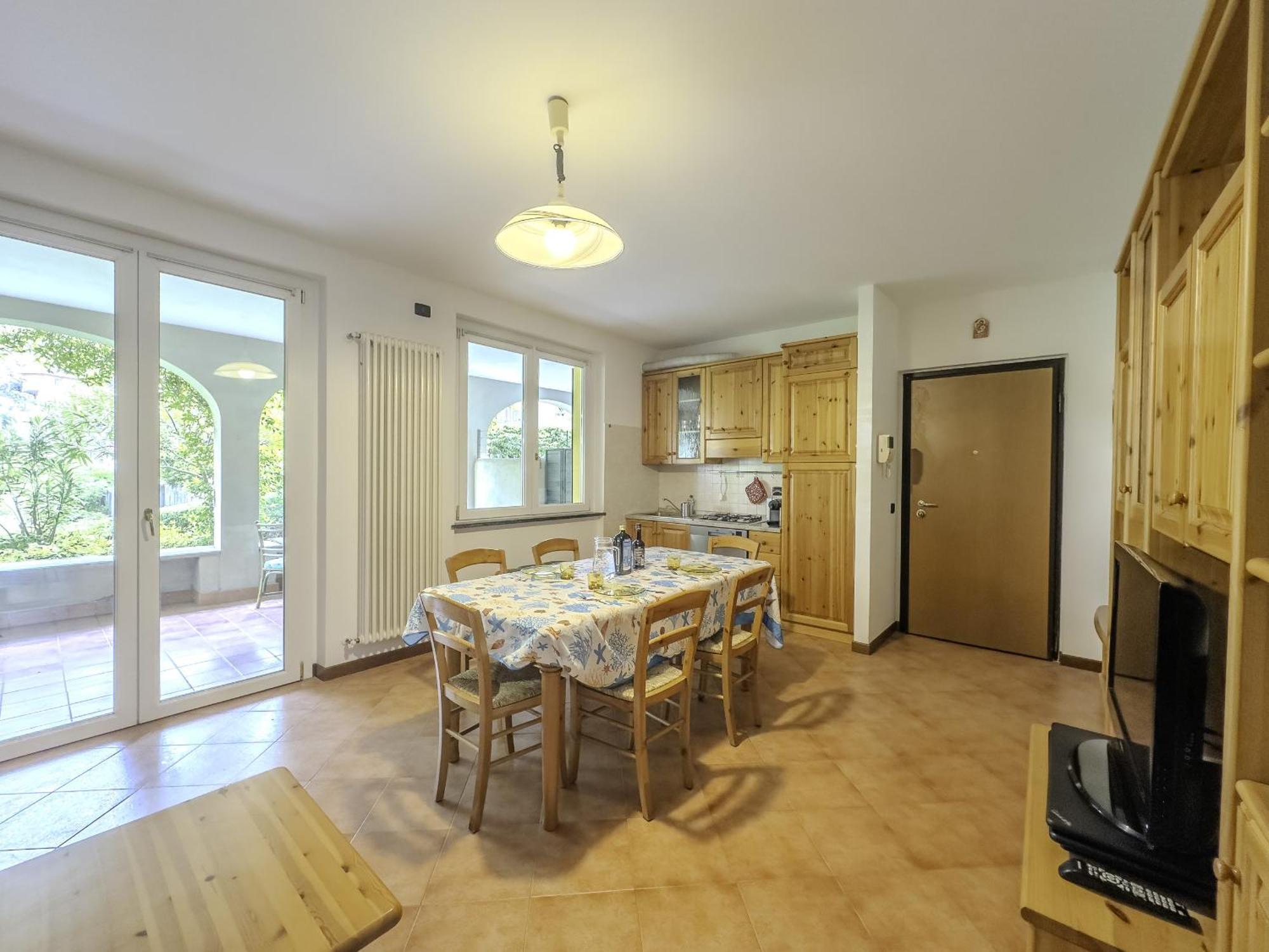 Appartamento Fronte Lago Bellano Exterior photo